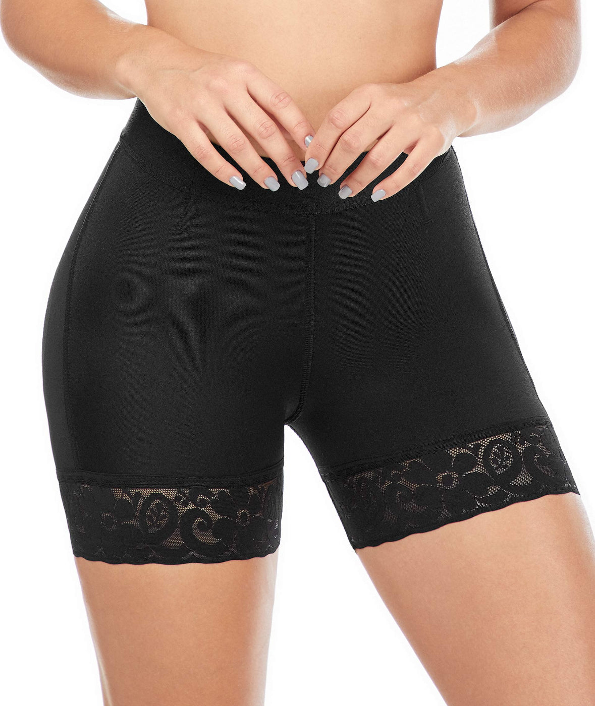 Calzón faja colombiano FU100 tipo short, compresión media, levanta cola natural, ideal para uso diario y postparto con blonda antideslizante.