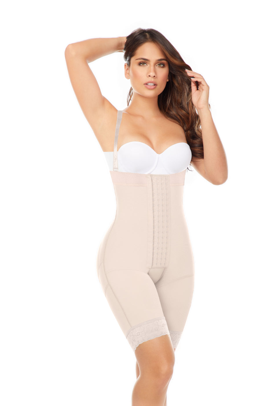 Faja Colombiana LC027 con alta compresión, cobertura hasta medio muslo, realce de glúteos y control abdominal para uso postparto o diario.