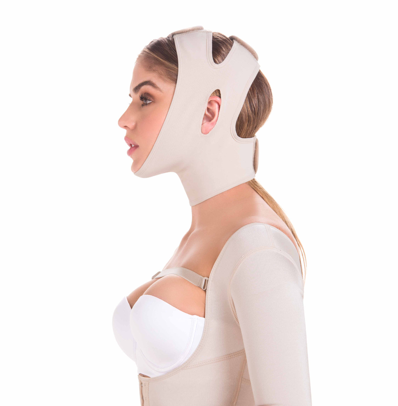 Mentonera postquirúrgica con máxima compresión, ideal para bichectomía, lipopapada o lifting facial, fabricada en Powernet con recubrimiento de algodón.